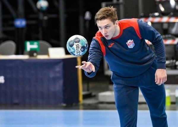 Гандбол.  Никита Вайлупов: что случилось на чемпионате Европы? Наш гандбол устарел. Мы вернулись туда, откуда начинали
 