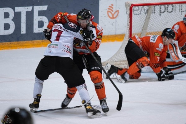 Пока в Украине убивают людей, белспорт живет обычной жизнью: спарринги, чемпионаты, восторг Пока в Украине убивают людей, белспорт живет обычной жизнью: спарринги, чемпионаты, восторг