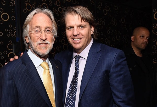 Кто купит «Челси»? В гонке связка американо-швейцарских богачей, застройщик-фанат клуба с 4 лет и медиакомпания из Саудовской Аравии Кто купит «Челси»? В гонке связка американо-швейцарских богачей, застройщик-фанат клуба с 4 лет и медиакомпания из Саудовской Аравии