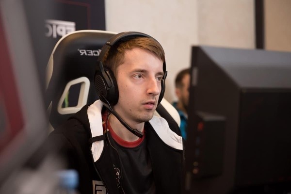 Разное.  Новый тег состава Gambit по CS:GO, падение Nemiga в рейтинге и другие новости киберспорта за 14 марта
 