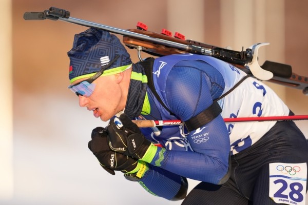 Биатлон.  Антон Смольский: думаю, люди, которые отстраняли нас от соревнований, понимают, насколько это больно
 