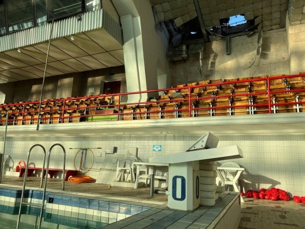 Российская армия уничтожает спортивную инфраструктуру в Украине: разрушили стадион клуба УПЛ (назван в честь русского), под обстрелы попали спорткомплексы и бассейн Российская армия уничтожает спортивную инфраструктуру в Украине: разрушили стадион клуба УПЛ (назван в честь русского), под обстрелы попали спорткомплексы и бассейн