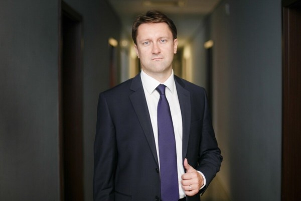 Этот юрист был главой регби в Беларуси и защищал гребцов, когда их не пустили на ОИ. После выборов помогал атлетам, а сейчас «виновен» в том, что не хочет войны в Украине Этот юрист был главой регби в Беларуси и защищал гребцов, когда их не пустили на ОИ. После выборов помогал атлетам, а сейчас «виновен» в том, что не хочет войны в Украине