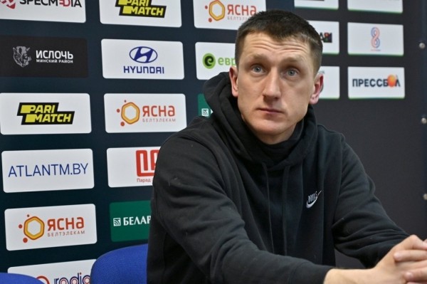 Футбол.  Артем Радьков заявил, что "Ислочь" провела меньше 20 спаррингов в межсезонье. Автор "Прессбола" опровергает слова тренера
 