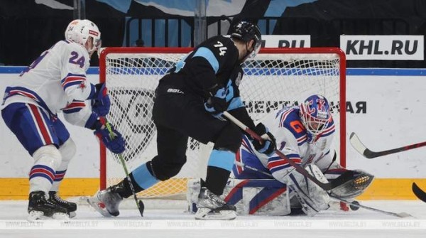 Хоккей. Александр Лукашенко: что касается хоккея, что тут говорить, вы видите — это позорище!
Хоккей. Александр Лукашенко: что касается хоккея, что тут говорить, вы видите — это позорище!