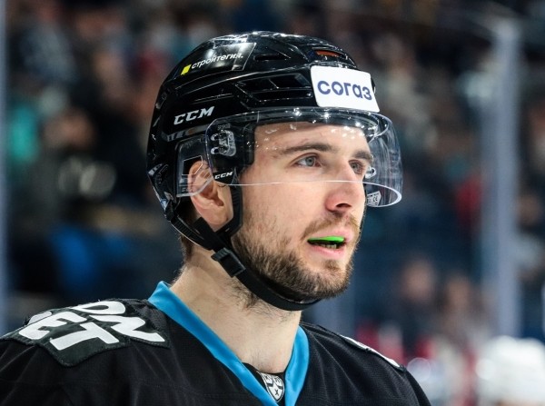 Хоккей.  Илья Усов о контракте с  "Тампой": с агентом долго думали, размышляли, изучали составы. Обращали внимание на каждую мелочь
 