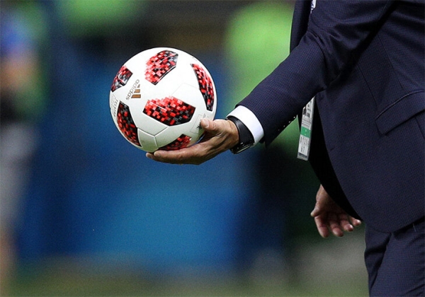 Все мячи на чемпионатах мира: в финале-1930 сыграли двумя разными, классику-1970 назвали в честь спутника, «джабулани»... Ох, «джабулани»!