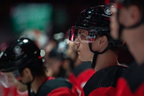 Хоккей. НХЛ. Егор Шарангович забросил шайбу, однако "Нью-Джерси" уступил на выезде "Калгари"
Хоккей. НХЛ. Егор Шарангович забросил шайбу, однако "Нью-Джерси" уступил на выезде "Калгари"