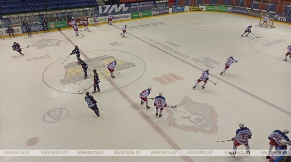 "Металлург" сравнял счет в финале Кубка Президента против "Юности"