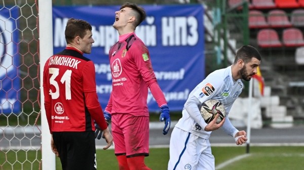 Минское "Динамо" одержало волевую викторию над футболистами "Славии"