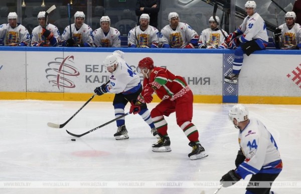 Хоккейная команда Президента в 13-й раз выиграла республиканский любительский турнир