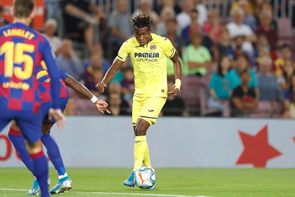 Герою «Вильярреала» (вывел в полуфинал ЛЧ сквозь «Баварию») в детстве тотально запрещали футбол: заставляли спать на улице, сожгли форму и обувь