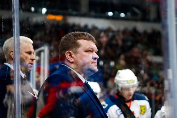 Хоккей. Жлобинский "Металлург", выигравший чемпионат Беларуси, продлит контракт к главным тренером Дмитрием Кравченко
Хоккей. Жлобинский "Металлург", выигравший чемпионат Беларуси, продлит контракт к главным тренером Дмитрием Кравченко