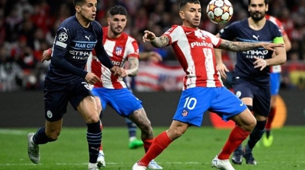 Футбол. Лига чемпионов. "Манчестер Сити" сыграл вничью с "Атлетико" и вышел в полуфинал
Футбол. Лига чемпионов. "Манчестер Сити" сыграл вничью с "Атлетико" и вышел в полуфинал