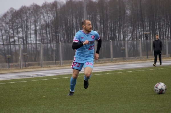 Единственные сборы вне Беларуси и России, игроки с опытом националки, главные тренеры младше 30. Как команды Д2 подготовились к новому сезону &ndash; всего-то в 24 матча