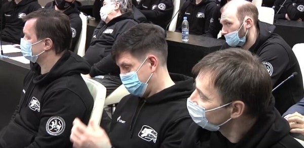 Эти беларусы играют в клубах, где поддерживают русский фашизм (в России, как и в Беларуси, самый гнилой вид спорта – хоккей) Эти беларусы играют в клубах, где поддерживают русский фашизм (в России, как и в Беларуси, самый гнилой вид спорта – хоккей)