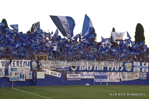 Беларус, поддержавший Украину, перешел в Д2 Франции. Его новый клуб за 117 лет истории брал трофеи, падал в любители, использовался для борьбы за независимость