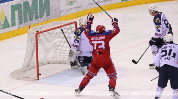 "Юность" вышла вперед в финальной серии Кубка Президента против "Металлурга"