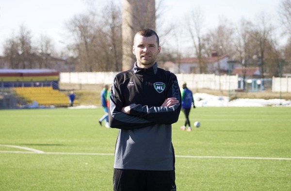 В топ-лигах Беларуси работает почти десяток тренеров до 40: многие не сделали карьеры на поле (но есть исключения), кто-то уже заявил о себе, а кому-то грозит отставка