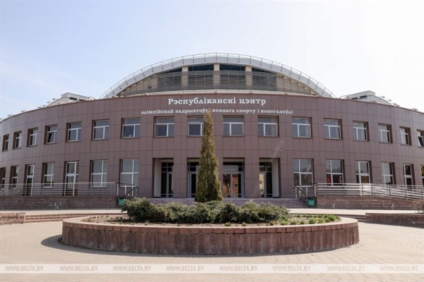 ФОТОФАКТ: Республиканские соревнования по выездке проходят в Ратомке