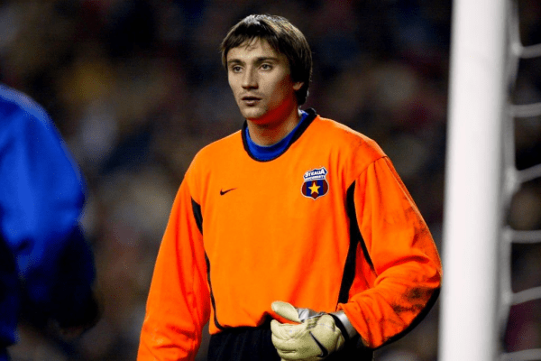 Каким был Хомутовский в «Стяуа»: получил кличку «Русский», объяснял тренеру, что не наркоман, выбил беларусов из Кубка УЕФА, уехал в Киев из-за ссоры с Дзенгой