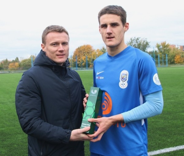 Два экс-форварда стали футбольными агентами: Хлебосолов помог брату и против войны в Украине, Родионов наверняка найдет клиентов в бывшем клубе