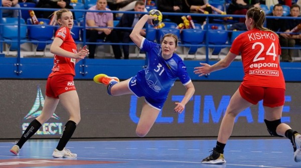 Белорусские гандболистки заняли второе место на турнире в Москве