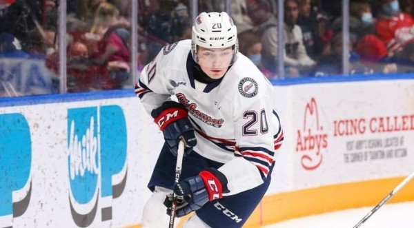 Хоккей.  Никита Парфенюк и Даниил Боурош отметились голевыми передачами в CHL
 