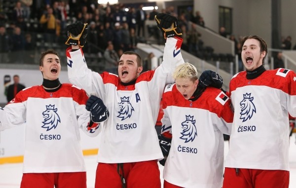 Хоккей. США — Латвия, Финляндия — Канада и еще две пары 1/4 финала юниорского чемпионата мира-2022
Хоккей. США — Латвия, Финляндия — Канада и еще две пары 1/4 финала юниорского чемпионата мира-2022