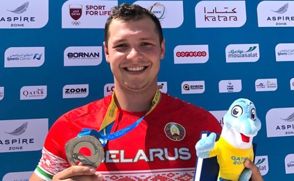 «Девятовский всегда был за Лукашенко. Мол, в стране все спокойно». Воднолыжник – о попытке суицида главного тренера и о том, как в Беларуси загибается спорт