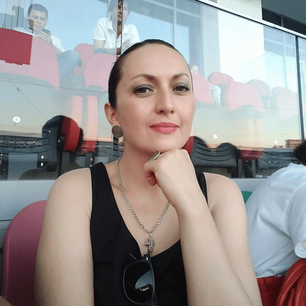 До войны жена Ковальчука из Украины репостила, что страна «сама себе палач», видела убийства ради Америки и непобедимую Россию и делилась фейком о Хатыни