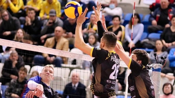 Волейболисты "Шахтера" вышли вперед в финальной серии чемпионата Беларуси Волейболисты "Шахтера" вышли вперед в финальной серии чемпионата Беларуси