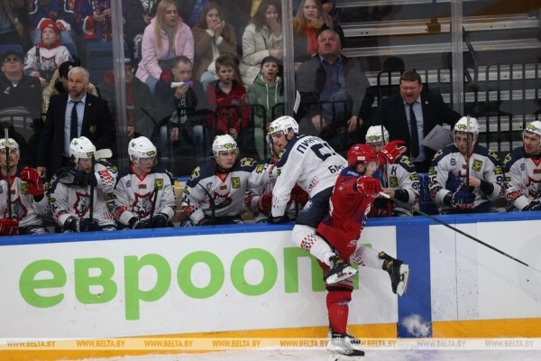 Жлобинский "Металлург" стал чемпионом Беларуси по хоккею