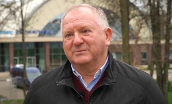 Он сходу подписался за режим и стал любимчиком министра в «Динамо»: сын доверенного лица Лукашенко, играл в Германии, за ролик с ним сидели в РУВД Он сходу подписался за режим и стал любимчиком министра в «Динамо»: сын доверенного лица Лукашенко, играл в Германии, за ролик с ним сидели в РУВД