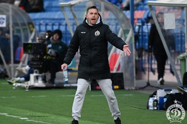 Футбол.  Гол Ложкина на 94-й минуте спас минское "Динамо" от поражения в матче с "Арсеналом"
 