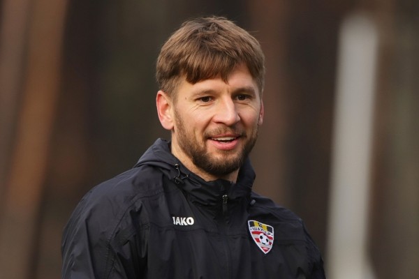 Гутор, Сачивко, Иванов и еще 8 известных беларусских игроков, у которых все еще нет работы (а ведь сезон уже начался!) Гутор, Сачивко, Иванов и еще 8 известных беларусских игроков, у которых все еще нет работы (а ведь сезон уже начался!)