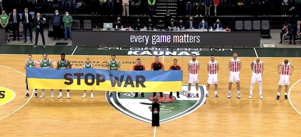 Поддержать массовые убийства в Украине – и такое в спорте возможно. Сербы могут говорить про особое мнение, но это полная чушь (ее мы уже слышали в Беларуси) Поддержать массовые убийства в Украине – и такое в спорте возможно. Сербы могут говорить про особое мнение, но это полная чушь (ее мы уже слышали в Беларуси)