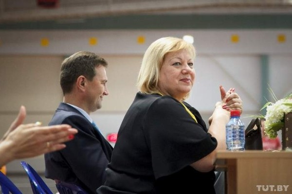 Они возглавляют сборные Беларуси уже очень давно (кто-то дольше Лукашенко) – эти люди сильнее оценок «неуд», санкций от МОК и даже репрессий от режима Они возглавляют сборные Беларуси уже очень давно (кто-то дольше Лукашенко) – эти люди сильнее оценок «неуд», санкций от МОК и даже репрессий от режима