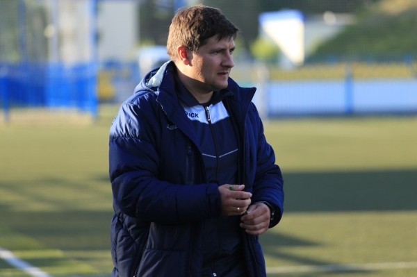 В топ-лигах Беларуси работает почти десяток тренеров до 40: многие не сделали карьеры на поле (но есть исключения), кто-то уже заявил о себе, а кому-то грозит отставка