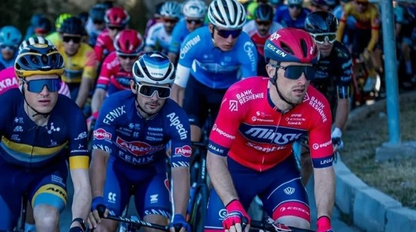 Белорус Евгений Королек выиграл второй этап многодневной велогонки в Сочи Белорус Евгений Королек выиграл второй этап многодневной велогонки в Сочи