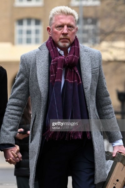 Разное. Звезда мирового тенниса Борис Беккер осужден на 2,5 года тюрьмы за сокрытие активов
Разное. Звезда мирового тенниса Борис Беккер осужден на 2,5 года тюрьмы за сокрытие активов