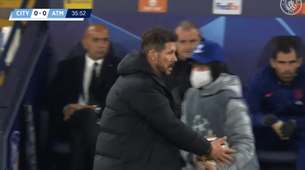 Болбои помогли «Ман Сити» победить «Атлетико». Их просили не давать тянуть время, Пеп даже записал видео Болбои помогли «Ман Сити» победить «Атлетико». Их просили не давать тянуть время, Пеп даже записал видео