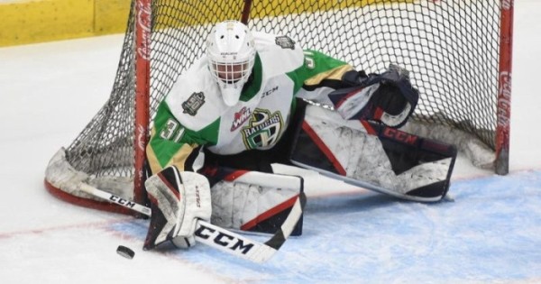 Хоккей. Тихон Чайка стал первой звездой матча и всего игрового дня плей-офф WHL
Хоккей. Тихон Чайка стал первой звездой матча и всего игрового дня плей-офф WHL