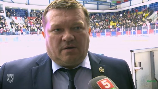 Хоккей.  Дмитрий Кравченко: хорошо сыграла каждая линия. Да и болельщики поддерживали, поэтому победила вся команда, город
 