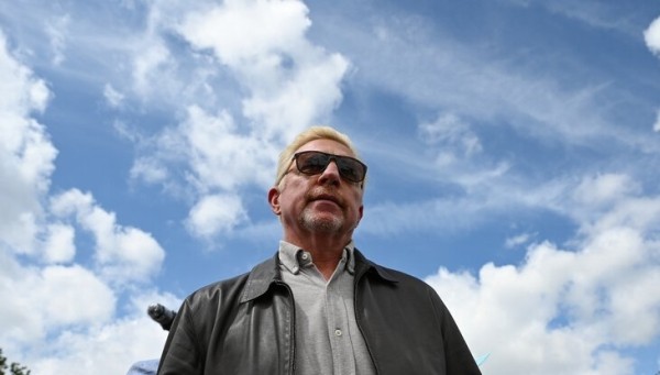 Беккер доигрался: потерял все деньги и теперь еще может сесть за махинации