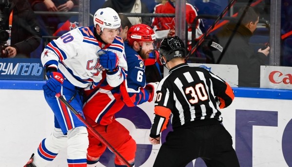 Хоккей. КХЛ. ЦСКА добился второй победы над СКА Фальковского в финале Западной конференции
Хоккей. КХЛ. ЦСКА добился второй победы над СКА Фальковского в финале Западной конференции