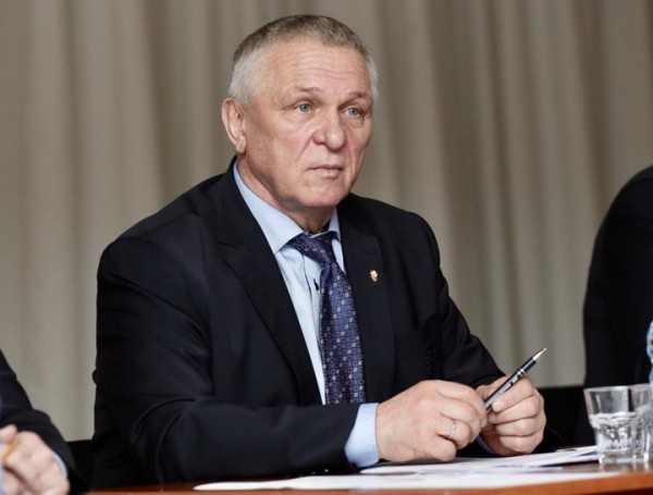 Гандбол.  Владимир Коноплев: приехав на ЧЕ-2022 в Братиславу, начальник сборной, тренеры с первых минут должны были насторожиться
 