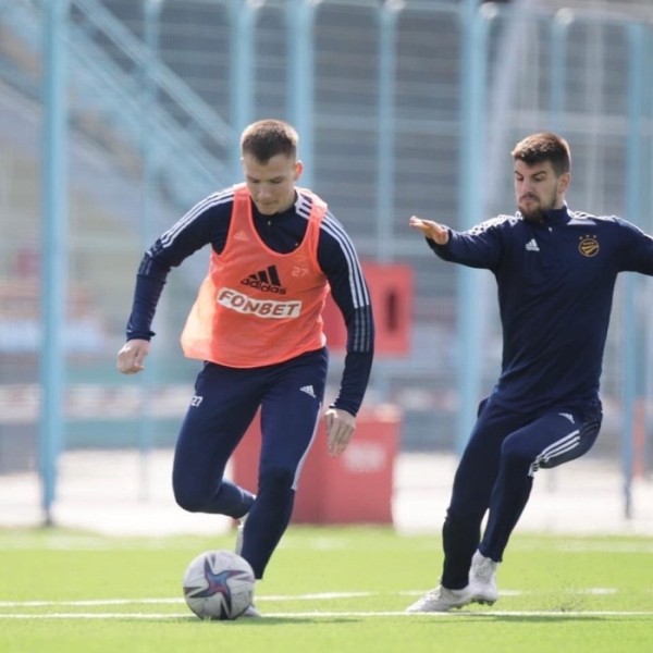 Футбол.  "Шахтер" потерпел домашнее поражение от БАТЭ
  