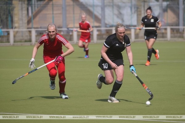 ФОТОФАКТ: Хоккеистки "Ритма" одержали победу над "Викторией" со счетом 3:1 ФОТОФАКТ: Хоккеистки "Ритма" одержали победу над "Викторией" со счетом 3:1