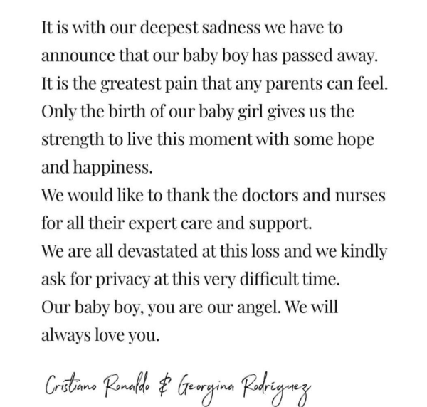 Футбол.  Криштиану Роналду сообщил о семейной трагедии: умер его новорожденный сын
 